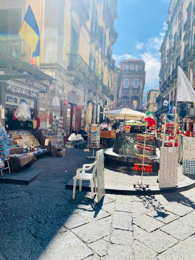 Casa Ninetta - Spaccanapoli - Il Tipico Pianterreno Della Napoli Antica! Exterior foto